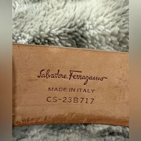 Salvatore Ferragamo Crystal Gancini Leather Belt Beige Size 70 Luxury - Picture 6 of 6